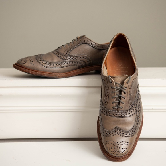 Allen Edmonds Neumok 2.0 Wingtip Leather Dress Shoes Mens Sz 10 Taupe / Grey - Picture 1 of 9